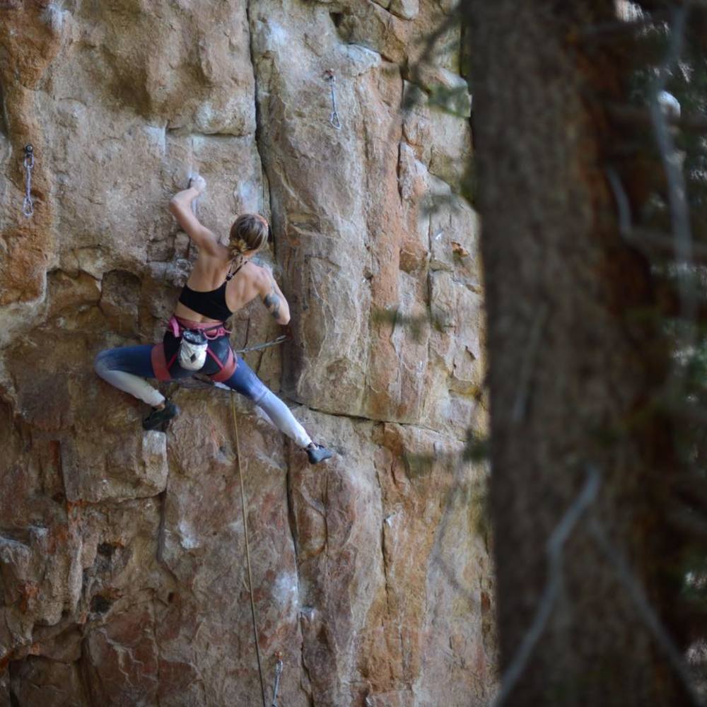 Meet your Posher, Leila